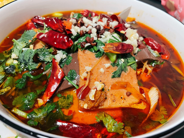 辣椒茄子丝:家常菜的独特魅力